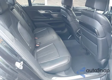 2016 BMW 750I xDrive z USA, uszkodzony, nr VIN WBA7F2C59GG421164